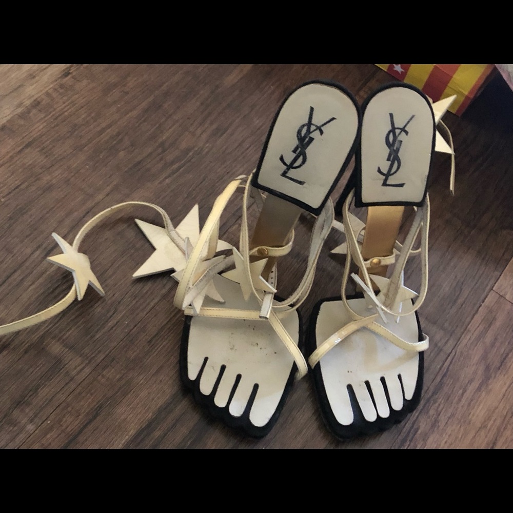 On hold YSL vintage runway heels - Picture 6 of 8